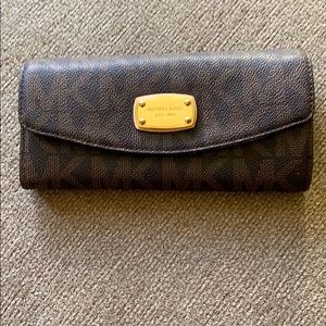 Michael Kors wallet
